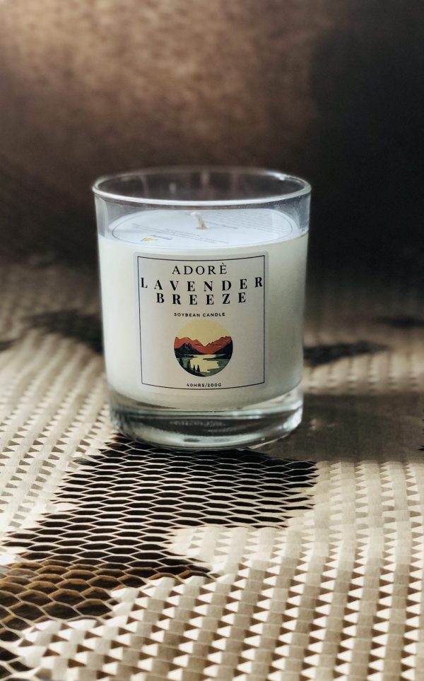 Lavender Breeze scented candle 40hrs - Image 4