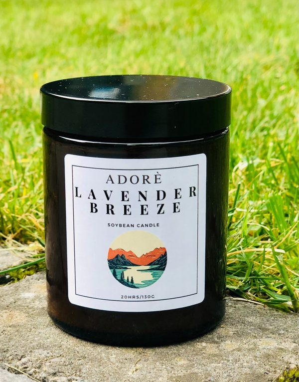 Lavender Breeze scented candle 20hrs - Image 2