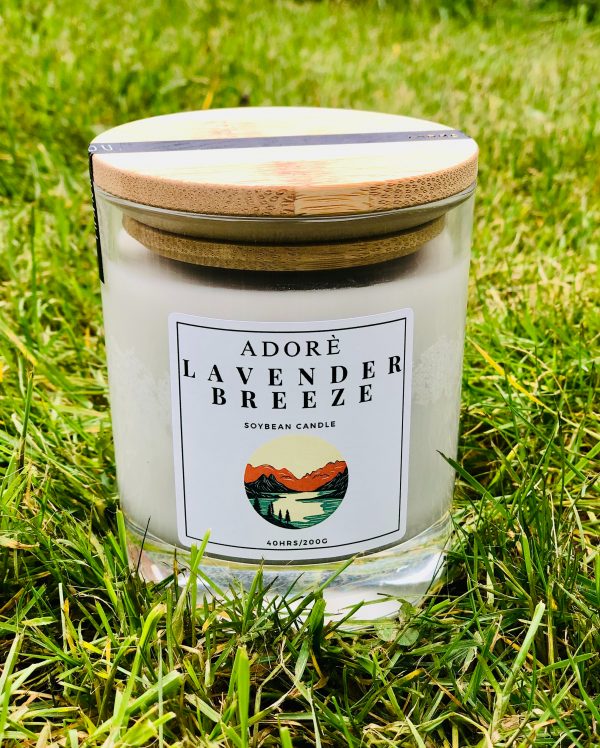 Lavender Breeze scented candle 40hrs